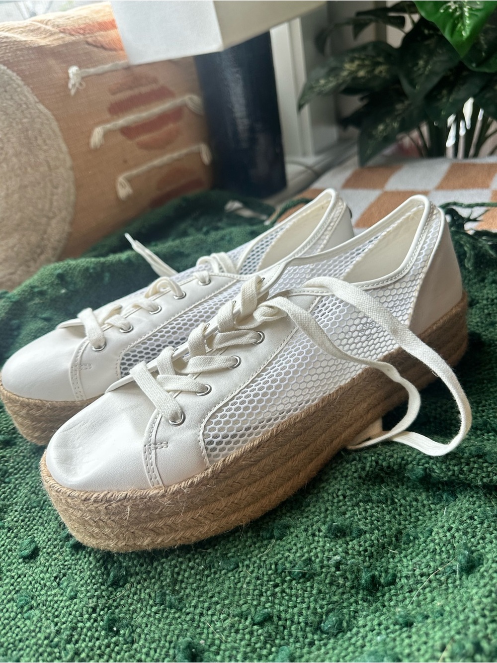 Steve Madden White Mesh Espadrille Platform Sneakers NEW